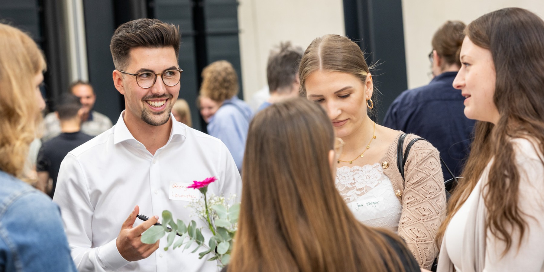 Wie läufts bei ...? - Titelbild