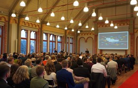 HAWK verabschiedet 75 graduierte Architekt*innen und Ingenieur*innen