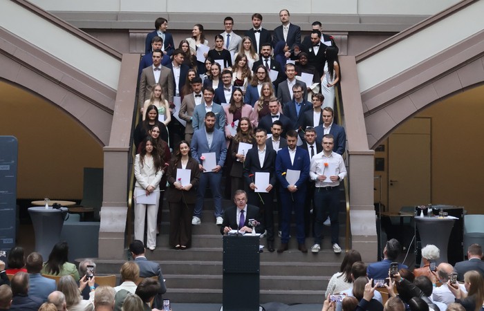 HAWK in Holzminden verabschiedet 67 Absolvent*innen