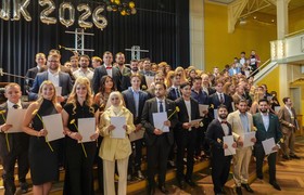 Ein Abschluss als Anfang: HAWK-Absolvierende gehen neue Wege als Zukunftsgestaltende