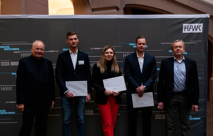 Absolvent*innen erhalten Förderpreise für sehr gute Bachelor- und Masterarbeiten